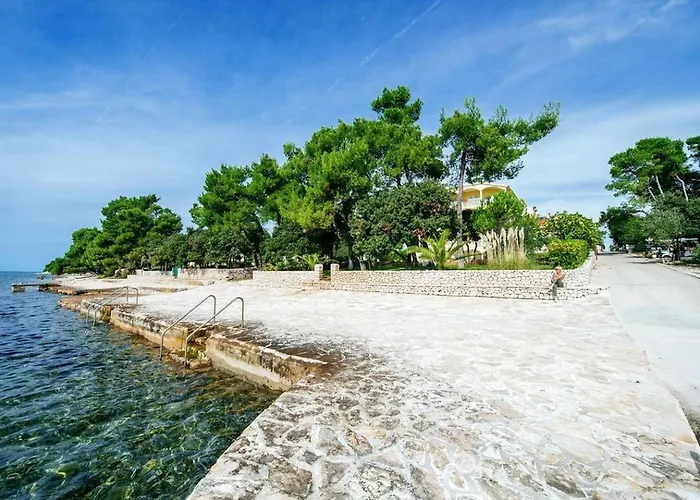 Nada شقة بيتريتْشاني