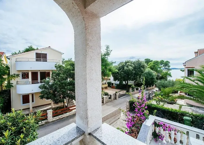 Nada شقة بيتريتْشاني